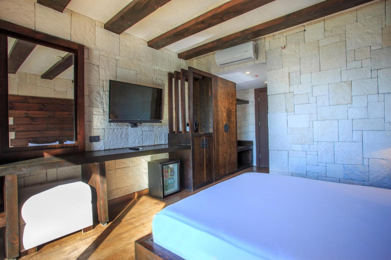 Manaspark Deluxe Hotel Oludeniz Exterior photo